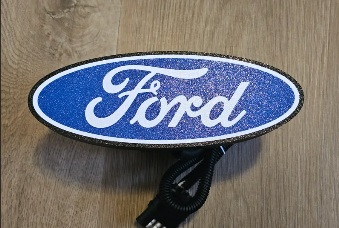 **Ford - LED Hitch Cover