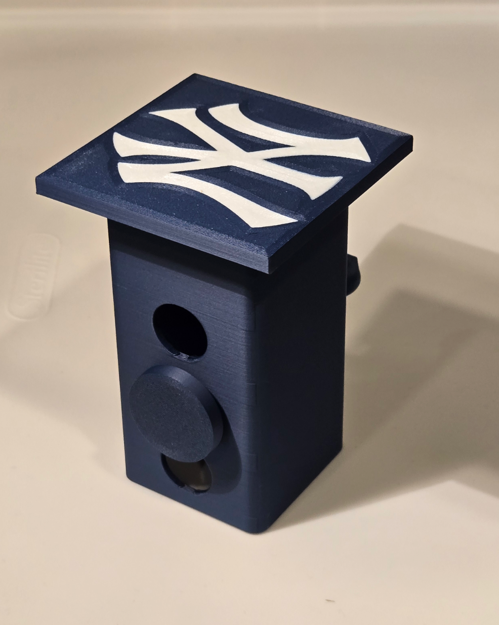 New York Yankees 2" trailer hitch cover