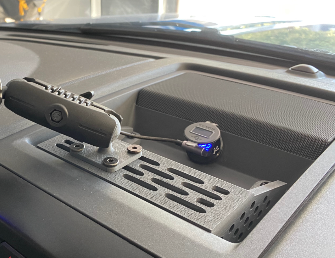 Ford 8" Screen Dash Mount (F150 F250 F350)