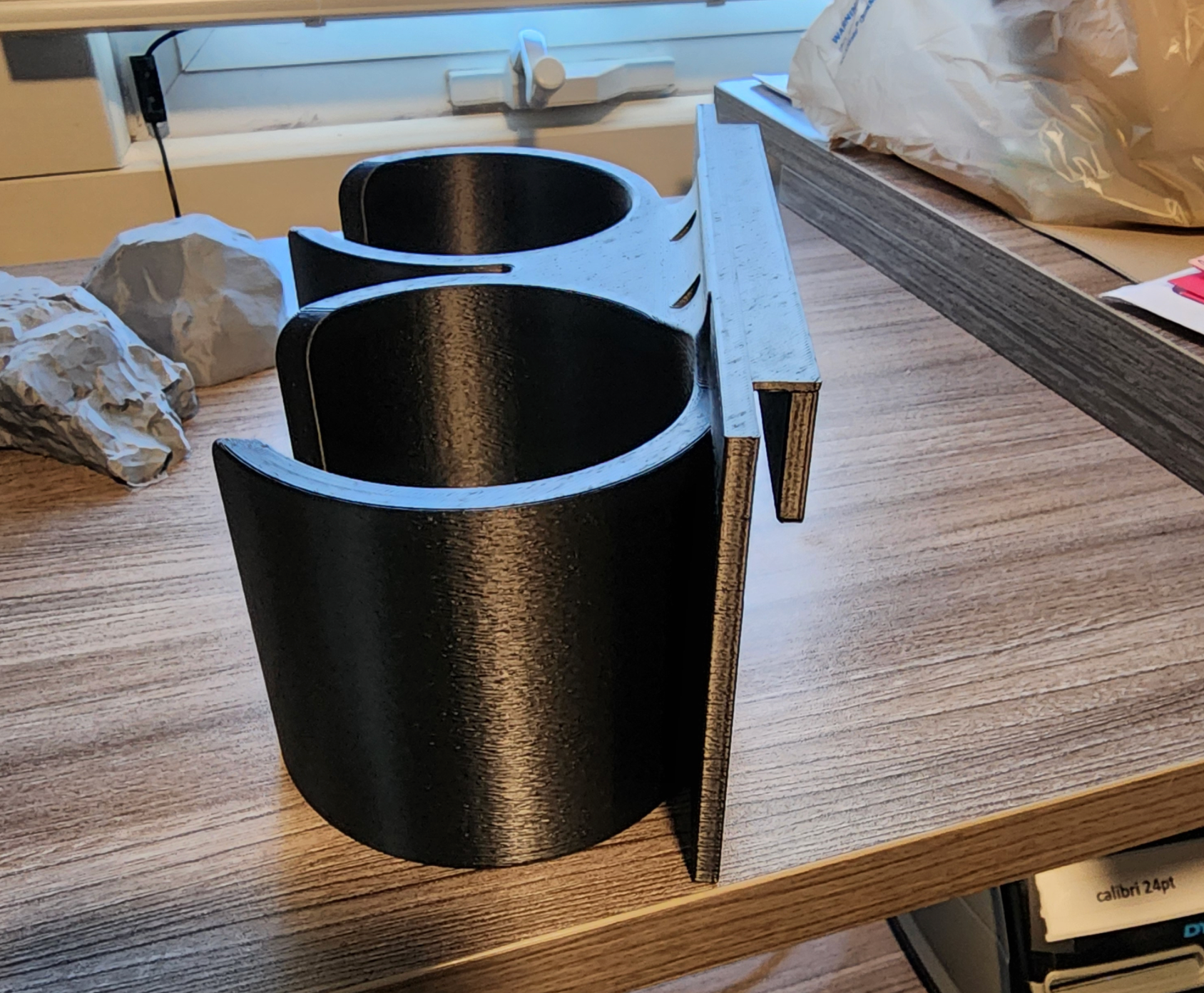 4th generation GMC Yukon 2nd row cup holder
