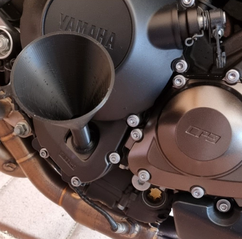 Yamaha MT09 / FZ09 Fast Oil Filler Funnel
